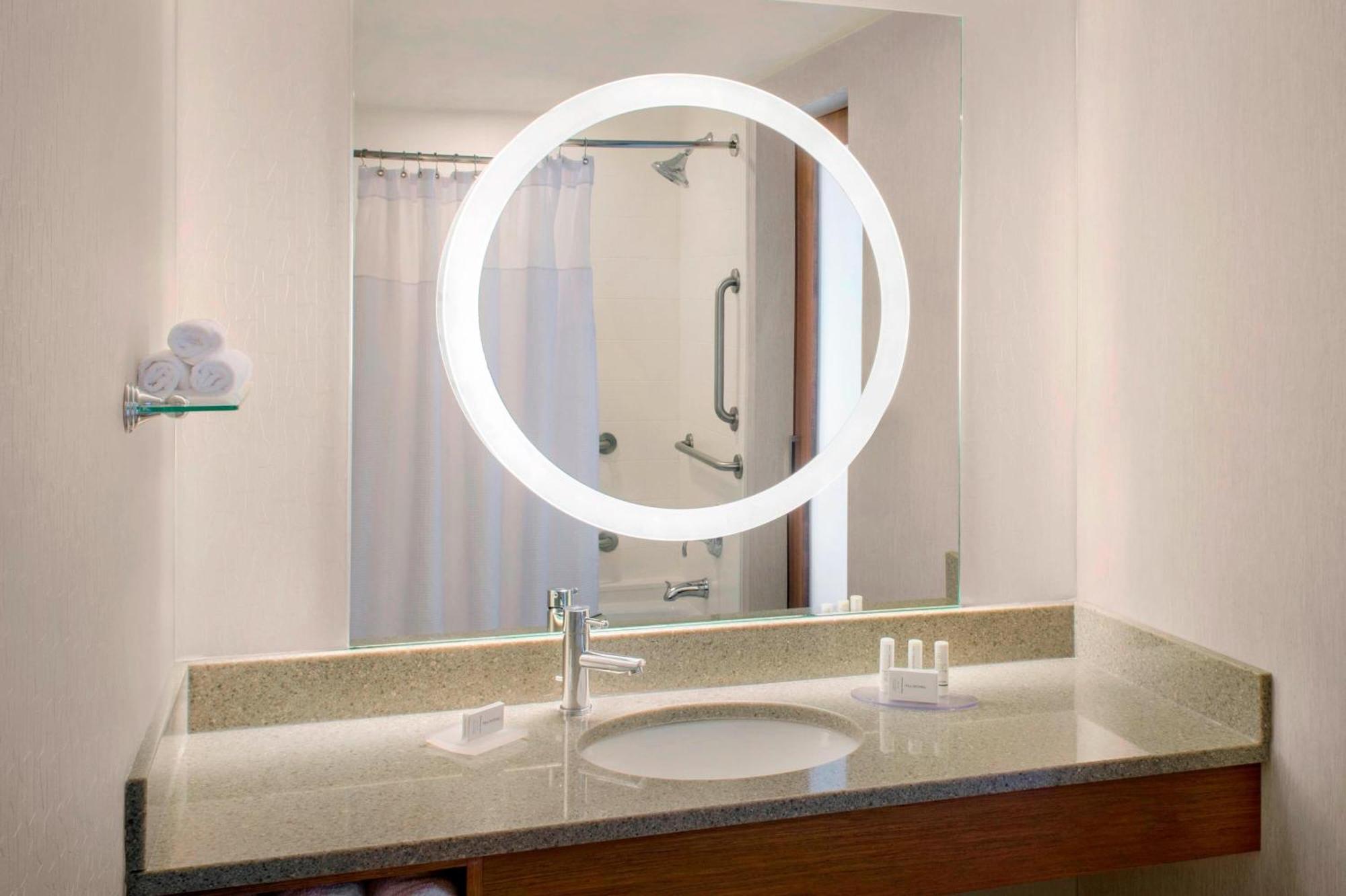 Springhill Suites Long Island Brookhaven Bellport Esterno foto